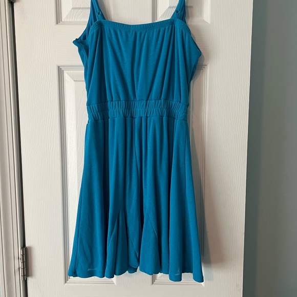 Mi Ami size XS dress. Super comfy. Can be worn during day or a night out - Picture 3 of 5